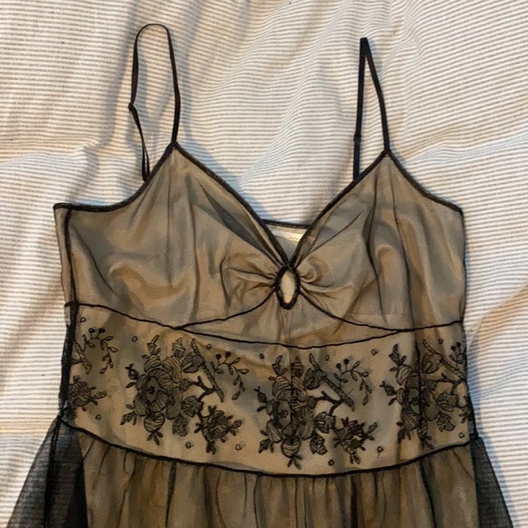 MaxStudio Lace Dress Size 8 - Picture 3 of 3